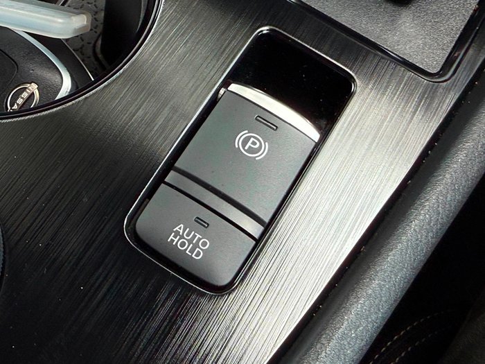 2025 Nissan X-TRAIL ST