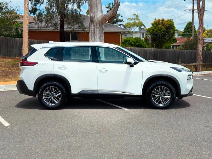 2025 Nissan X-TRAIL ST