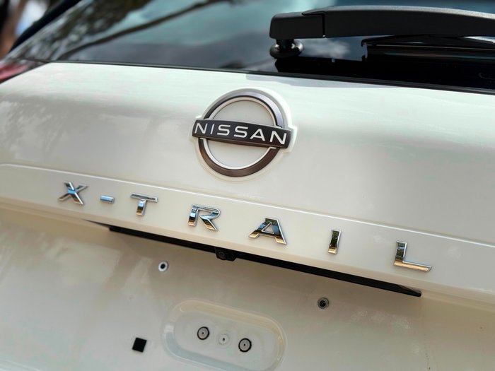 2025 Nissan X-TRAIL ST