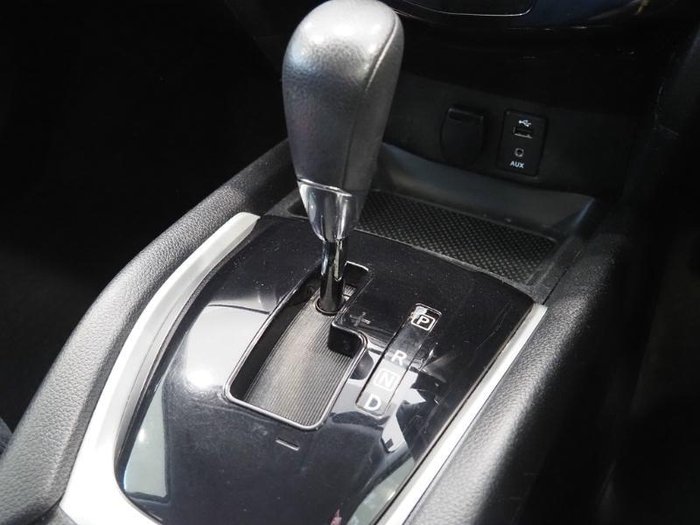 2015 Nissan X-TRAIL ST