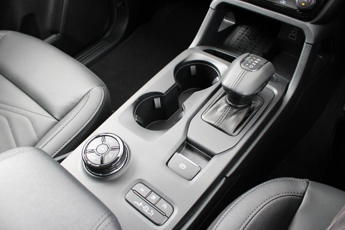 2025 Ford Everest Black Edition