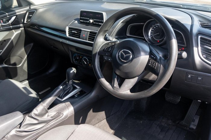 2015 Mazda 3 Neo