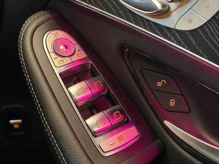 2019 Mercedes-Benz GLC-Class GLC300