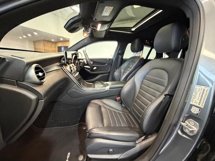 2019 Mercedes-Benz GLC-Class GLC300