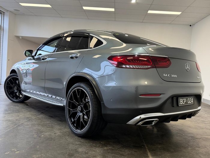 2019 Mercedes-Benz GLC-Class GLC300