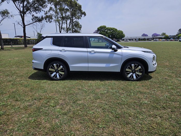 2025 Mitsubishi Outlander Aspire