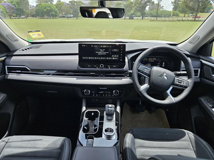 2025 Mitsubishi Outlander Aspire