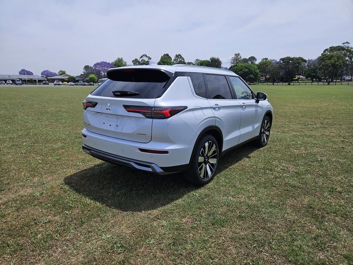 2025 Mitsubishi Outlander Aspire