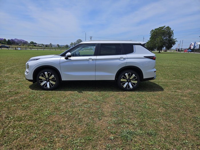 2025 Mitsubishi Outlander Aspire