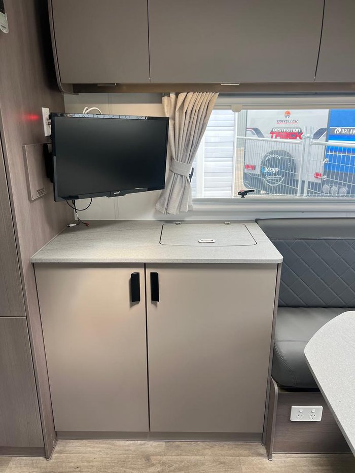 2023 Jayco Journey Outback 22.68-3