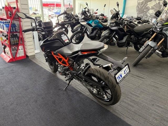 2023 KTM 390 Duke Duke Black