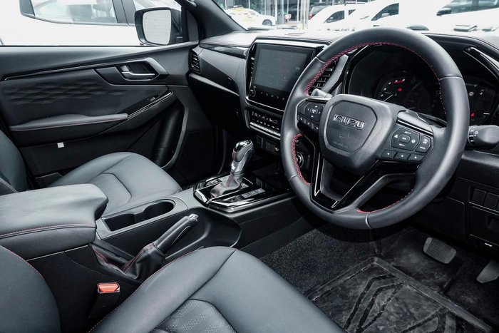 2025 Isuzu D-MAX X-TERRAIN