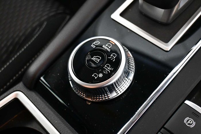 2024 Mitsubishi Outlander LS