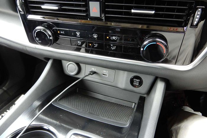 2025 Nissan X-TRAIL ST T33 MY25