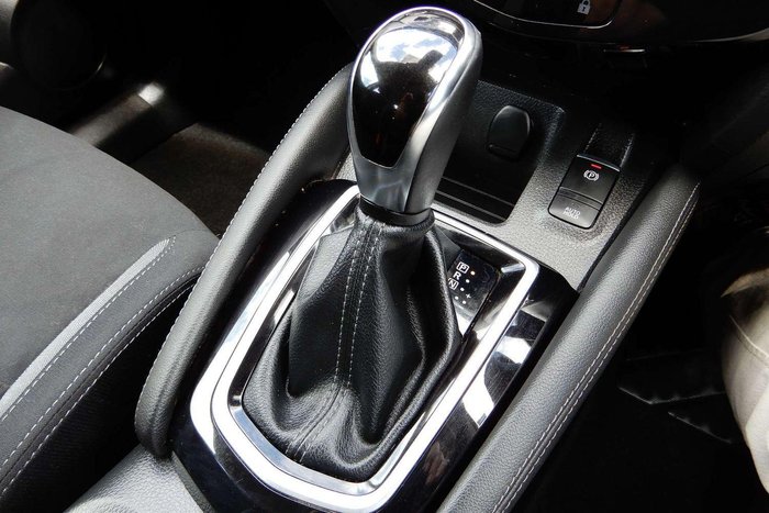 2018 Nissan QASHQAI ST J11 Series 2 Ivory Pearl