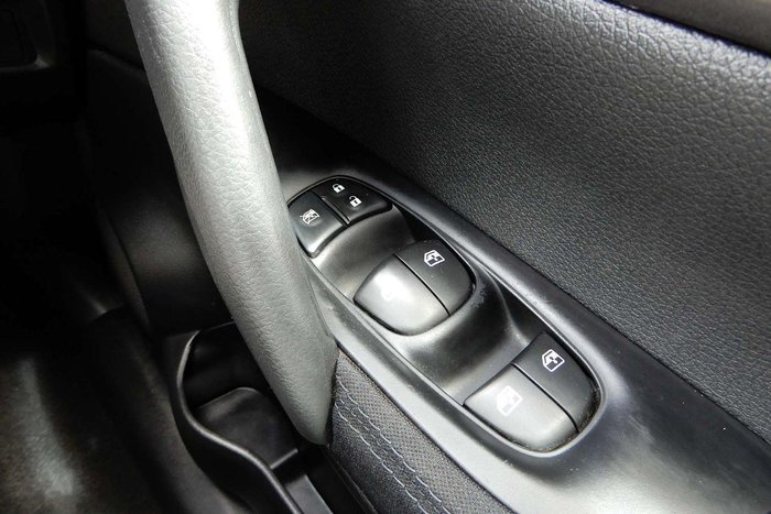 2018 Nissan QASHQAI ST J11 Series 2 Ivory Pearl