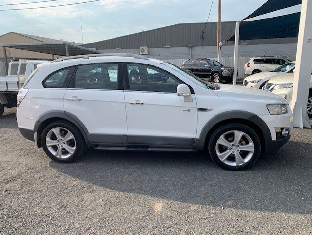 2013 Holden Captiva 7 LX CG Series II MY12 AWD SUMMIT WHITE