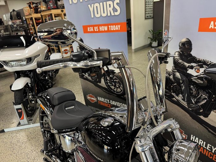 2025 Harley-Davidson Breakout 117 (FXBR) Softail Black