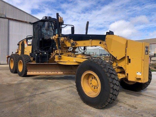 2017 CAT 140M Grader