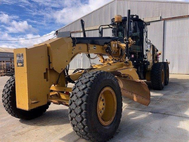 2017 CAT 140M Grader