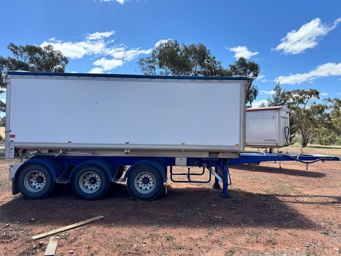 2022 Jamieson B Double Tipper Set