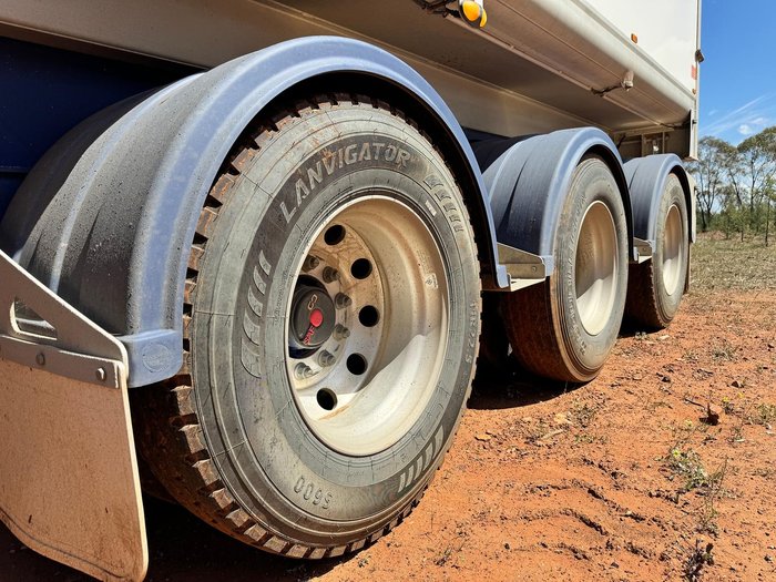 2022 Jamieson B Double Tipper Set