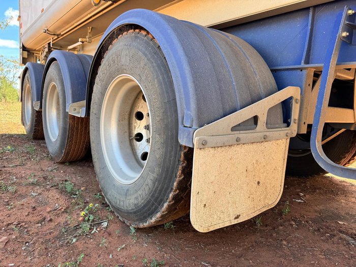 2022 Jamieson B Double Tipper Set