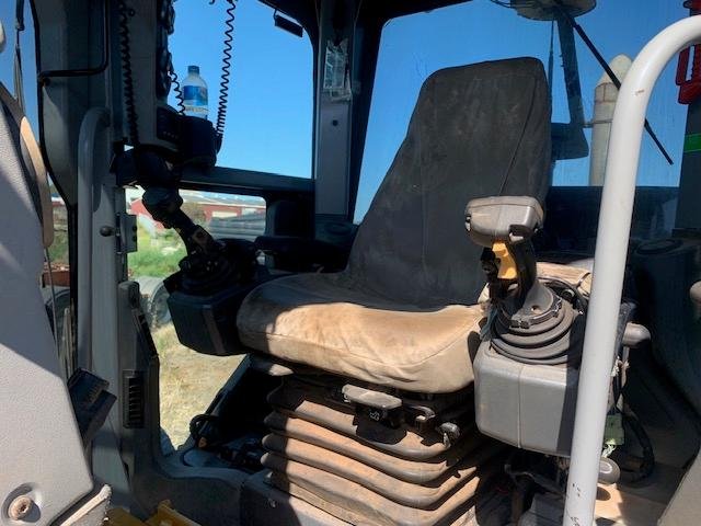 2011 CAT 140M Grader