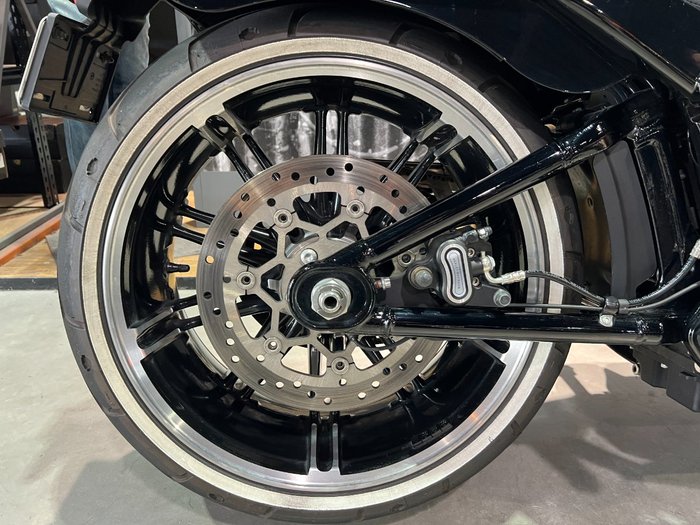 2021 Harley-davidson FXBRS BREAKOUT (114) Black