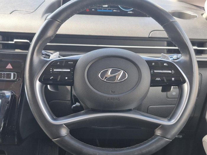 2022 Hyundai STARIA Highlander US4.V1 MY22 Abyss Black