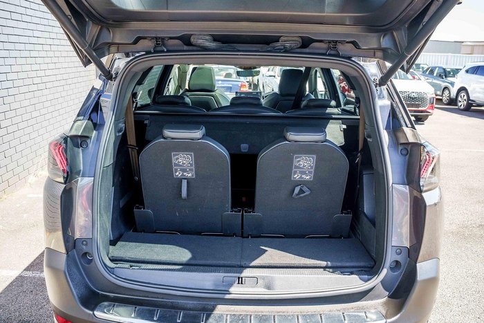 2021 Peugeot 5008 GT