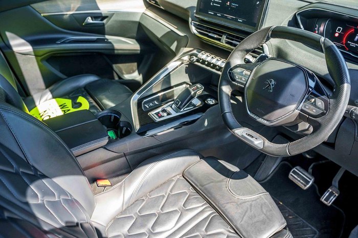 2021 Peugeot 5008 GT