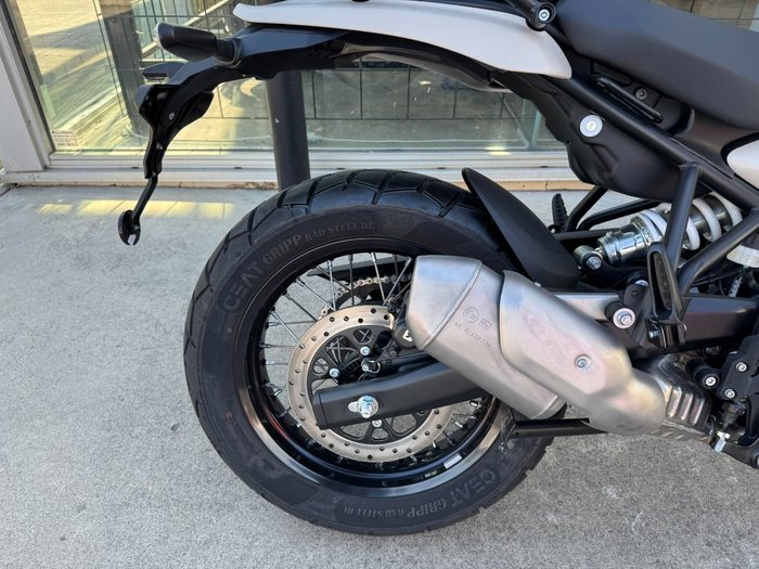 2024 Royal Enfield (see Also Enfiel HIMALAYAN 450 BROWN