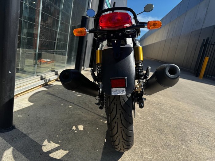 2025 Royal Enfield (see Also Enfiel CONTINENTAL GT 650 E5 DARK BLACK