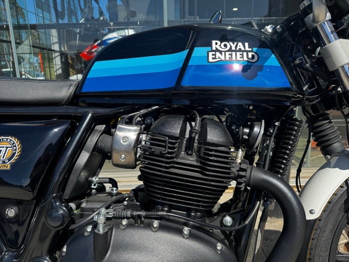 2025 Royal Enfield (see Also Enfiel CONTINENTAL GT 650 E5 DARK BLACK
