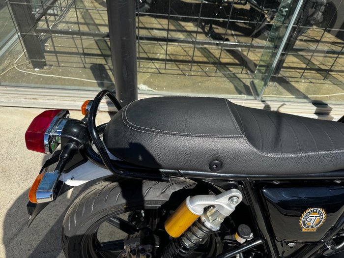 2025 Royal Enfield (see Also Enfiel CONTINENTAL GT 650 E5 DARK BLACK