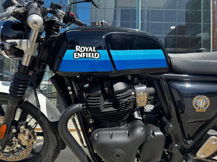 2025 Royal Enfield (see Also Enfiel CONTINENTAL GT 650 E5 DARK BLACK