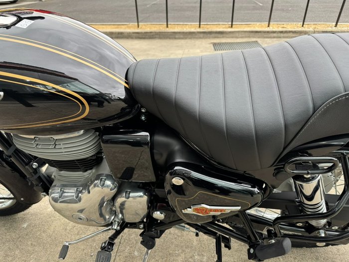 2025 Royal Enfield (see Also Enfiel BULLET 350 BLACK