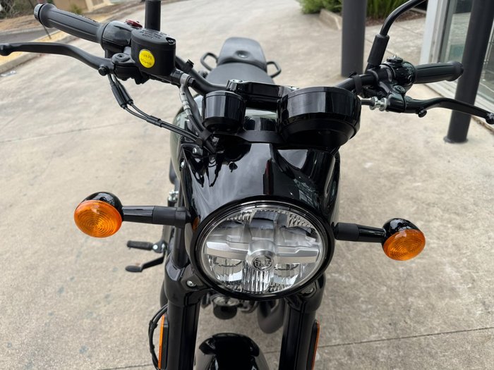 2025 Royal Enfield (see Also Enfiel SHOTGUN 650 GREEN