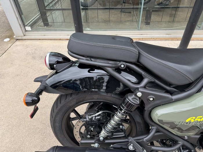 2025 Royal Enfield (see Also Enfiel SHOTGUN 650 GREEN