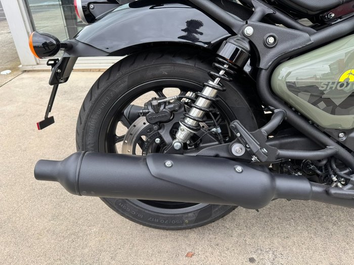 2025 Royal Enfield (see Also Enfiel SHOTGUN 650 GREEN