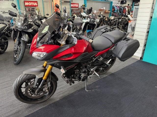 2016 Yamaha MT-09 Tracer (MT09TRA) MT Red