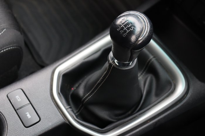 2022 Toyota Hilux SR5