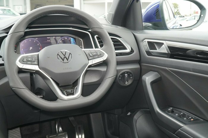 2025 Volkswagen T-Roc 140TSI R-Line