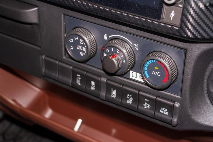 2025 Hino 616 Car Licence Pantech DRIVE AWAY NOW!!! White