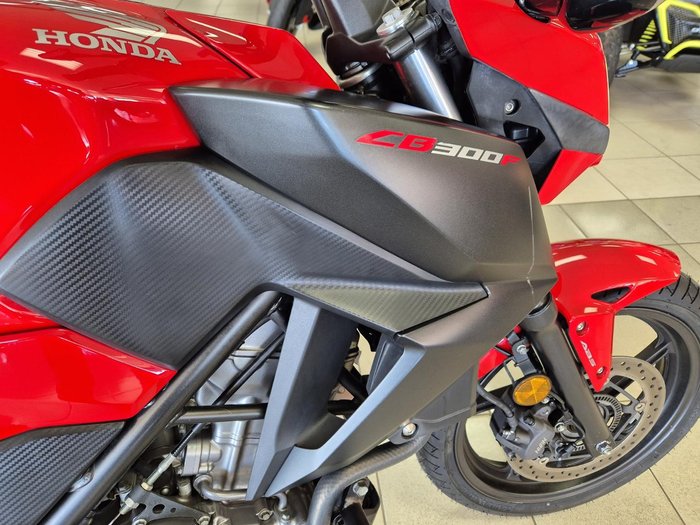 2016 Honda CB300F ABS (CB300FA) CB300 Red
