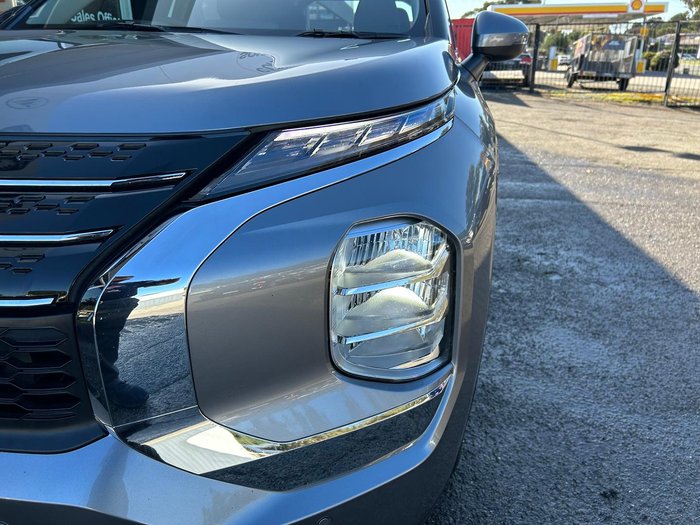 2023 Mitsubishi Outlander ES ZM MY23 Titanium