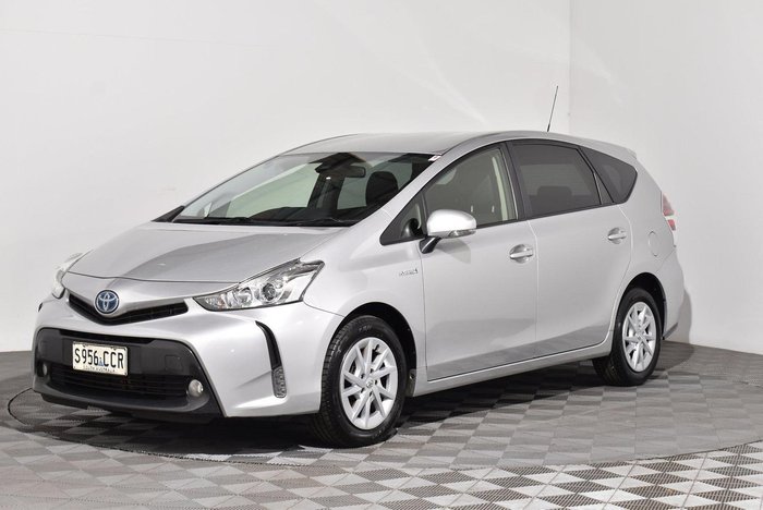 2019 Toyota Prius V 