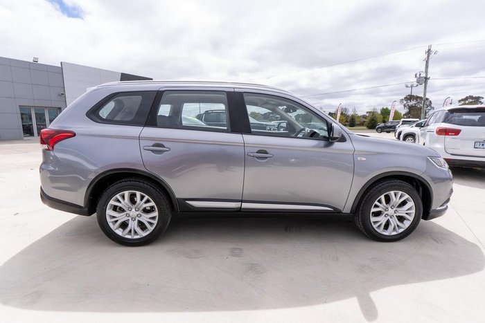 2019 Mitsubishi Outlander ES