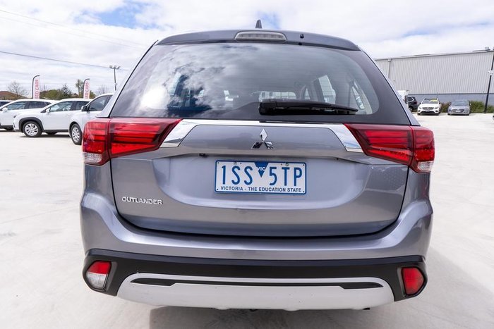 2019 Mitsubishi Outlander ES